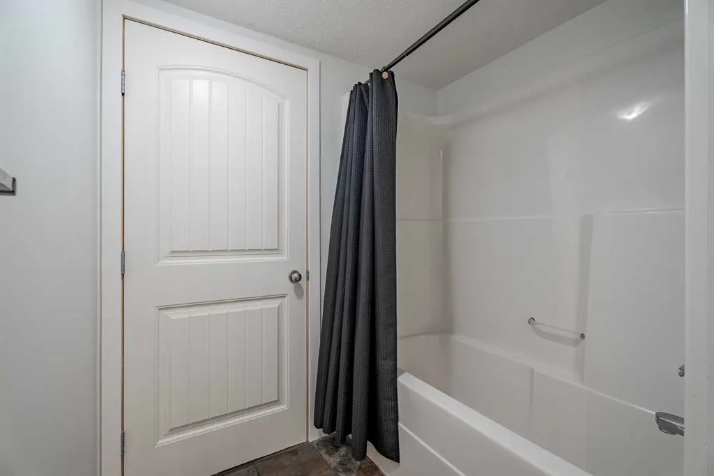 60 Panatella Landing, #106