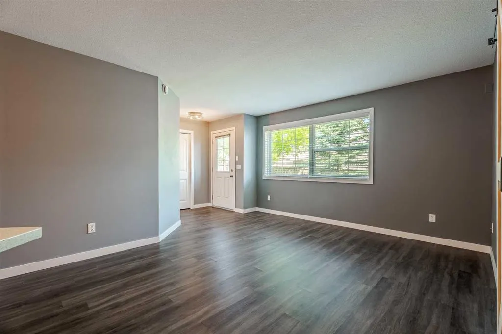 60 Panatella Landing, #106