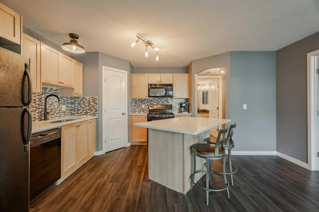 60 Panatella Landing, #106