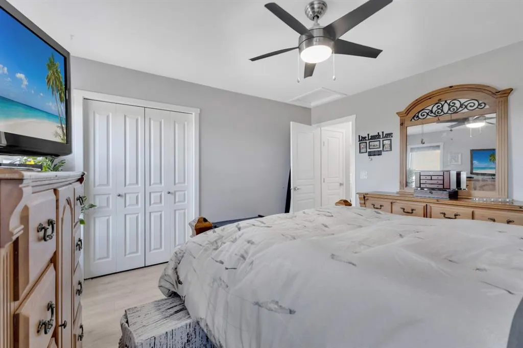 82 Hinshaw Drive W