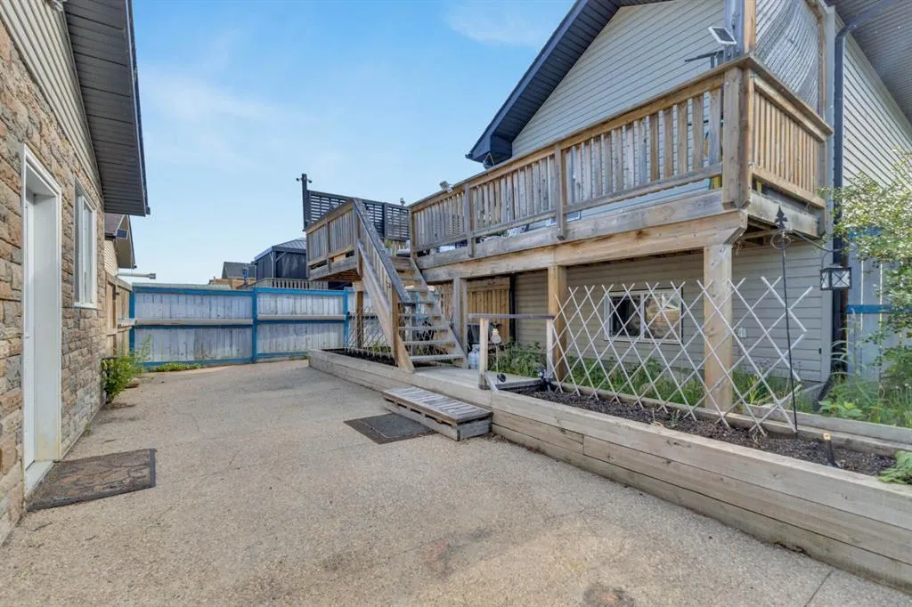 82 Hinshaw Drive W