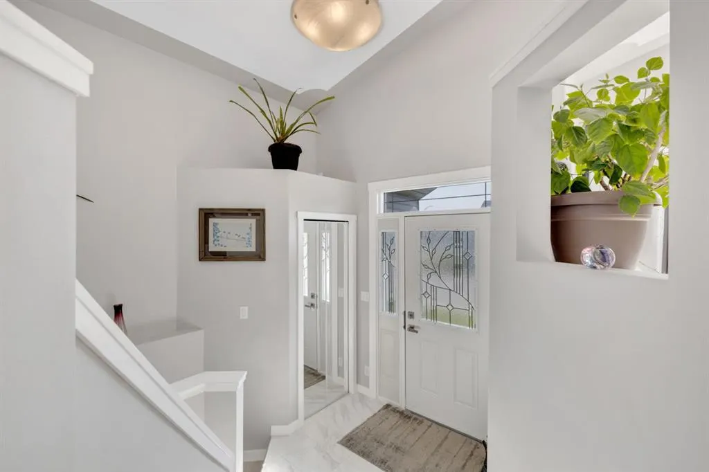 82 Hinshaw Drive W