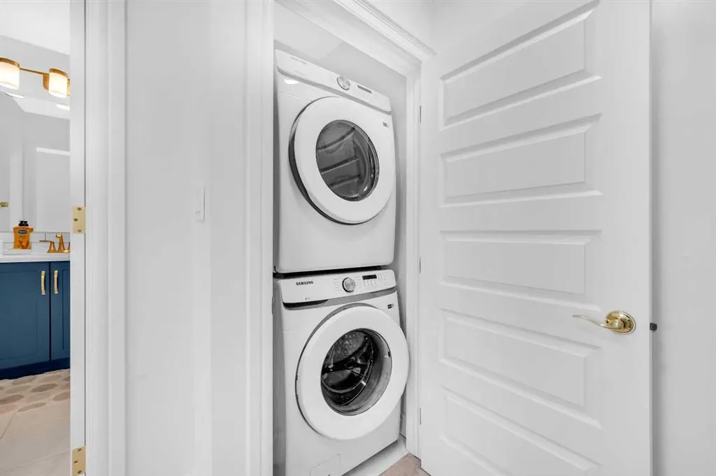 10060 46 Street NE, #208