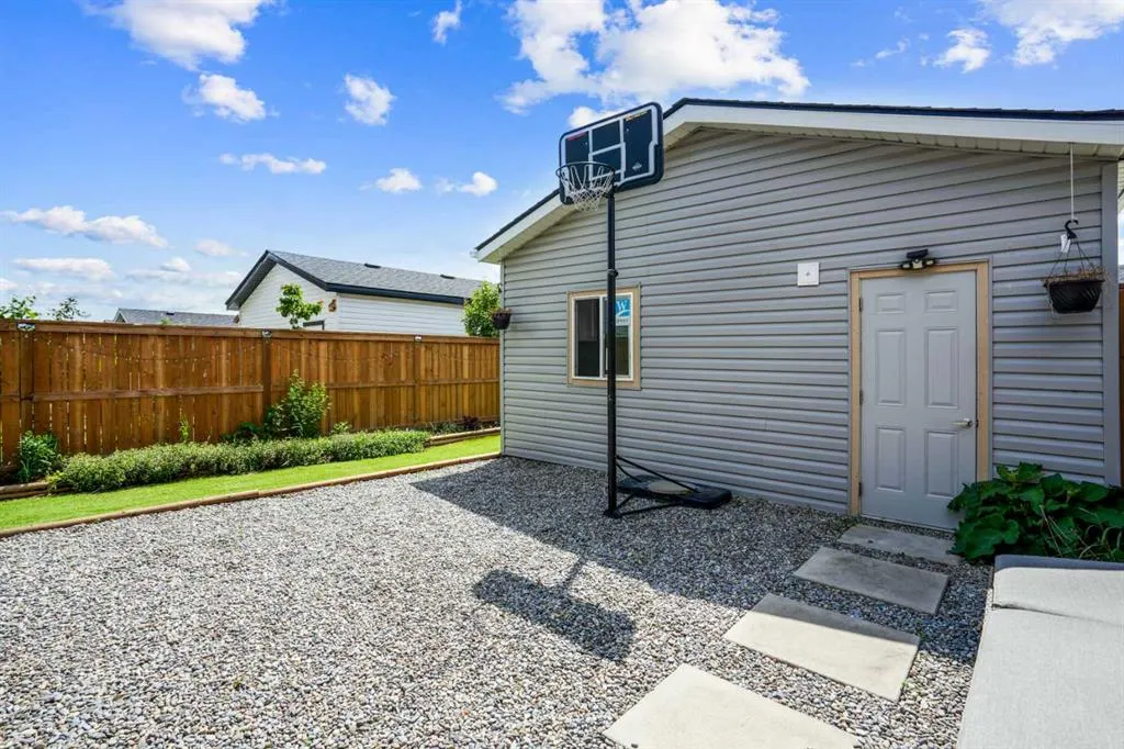 143 Waterford Heights