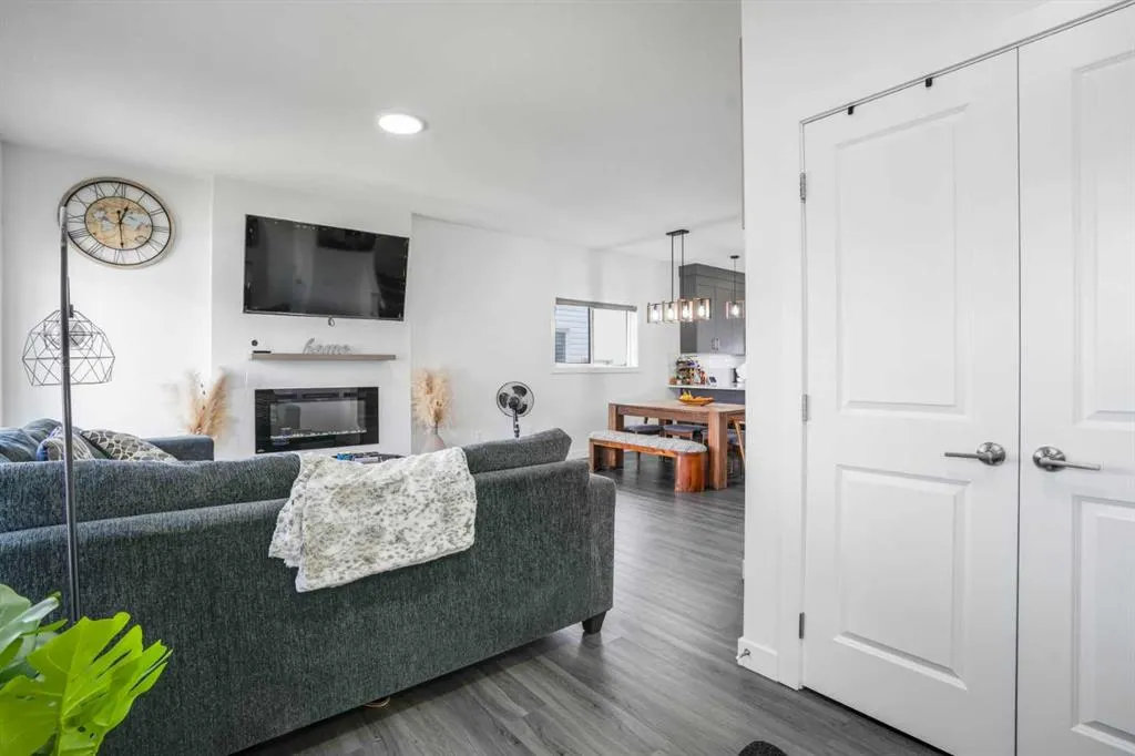 143 Waterford Heights