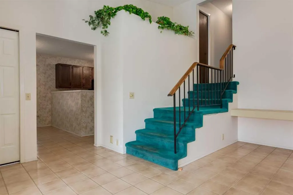 300 Edgehill Drive NW