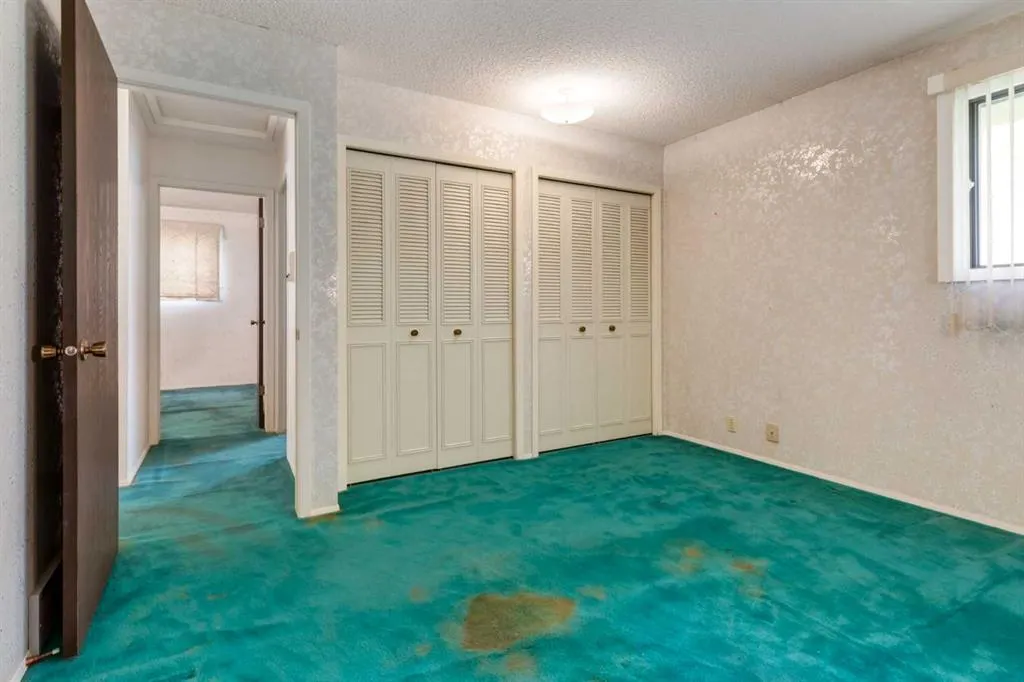 300 Edgehill Drive NW