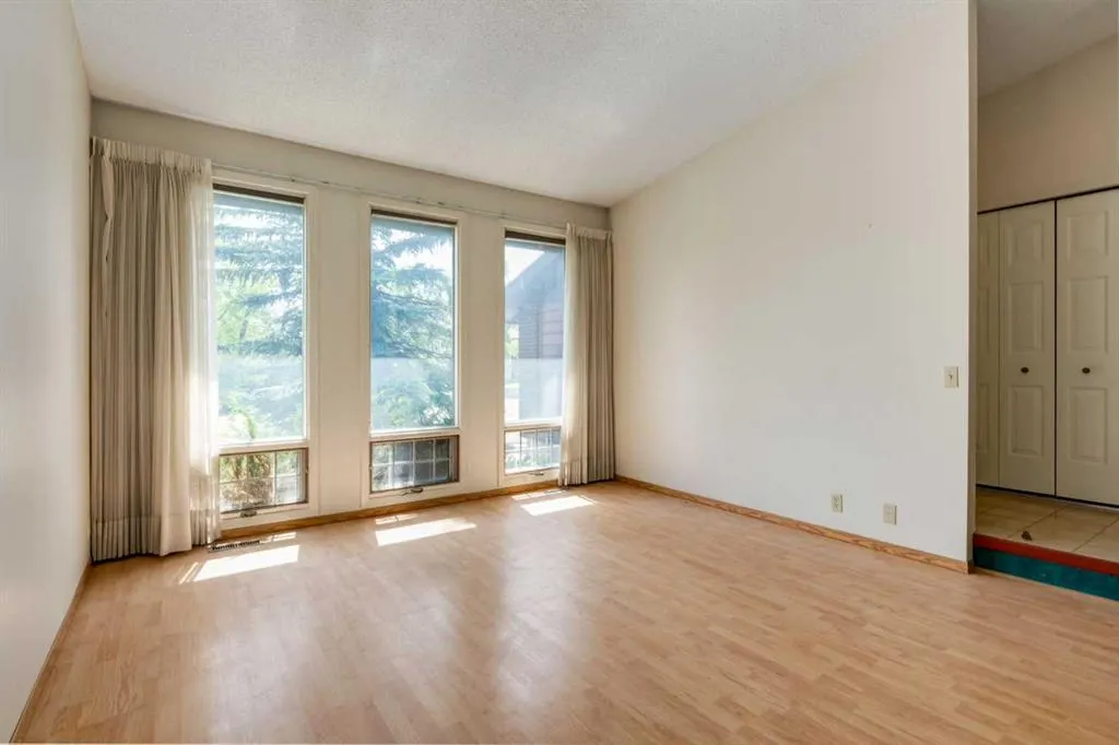 300 Edgehill Drive NW