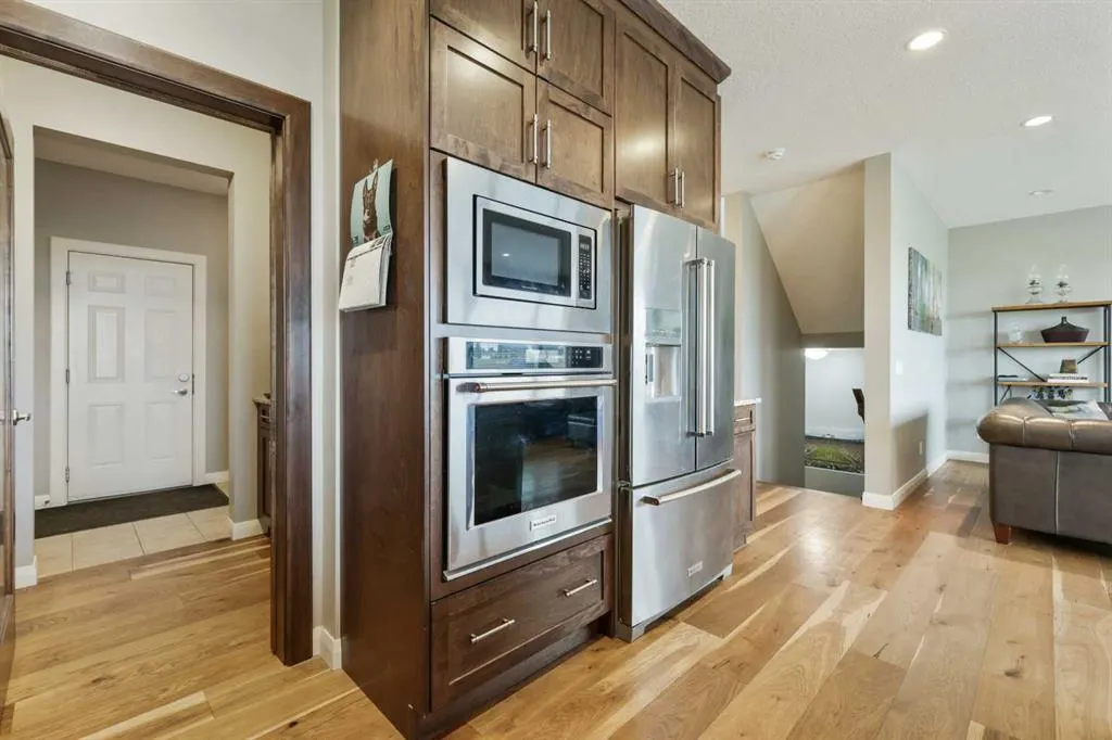 260 Boulder Creek Crescent SE