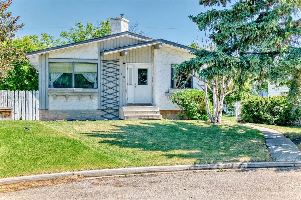 418 Ellis Crescent
