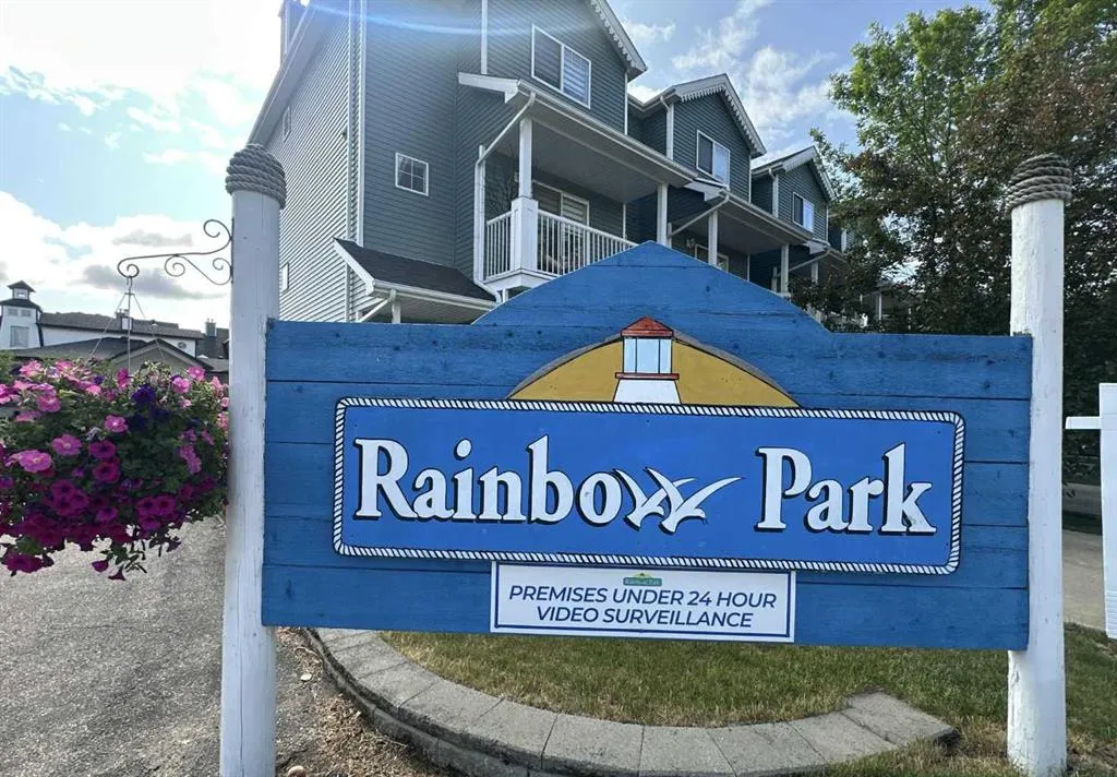 5220 50A Avenue, #201