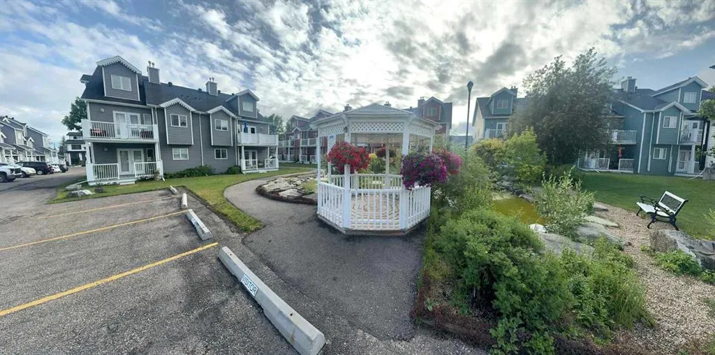 5220 50A Avenue, #201