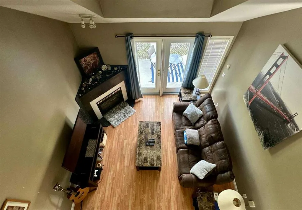 5220 50A Avenue, #201