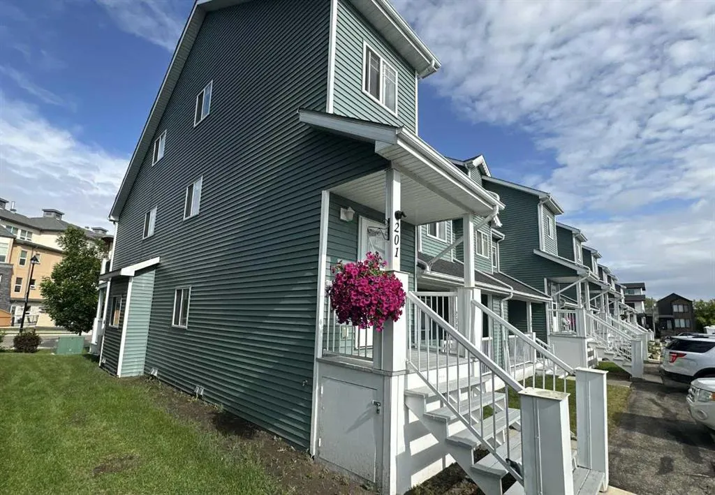 5220 50A Avenue, #201