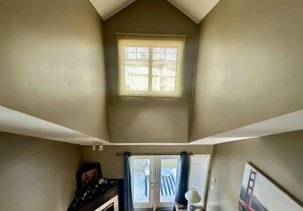 5220 50A Avenue, #201