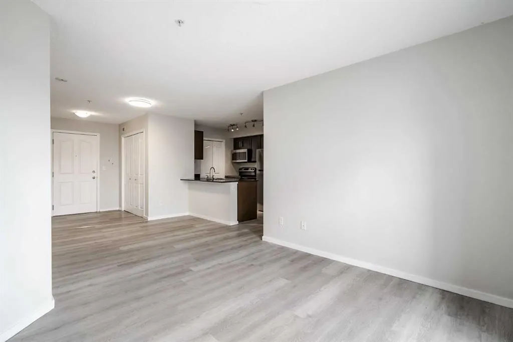 355 Taralake Way NE, #208