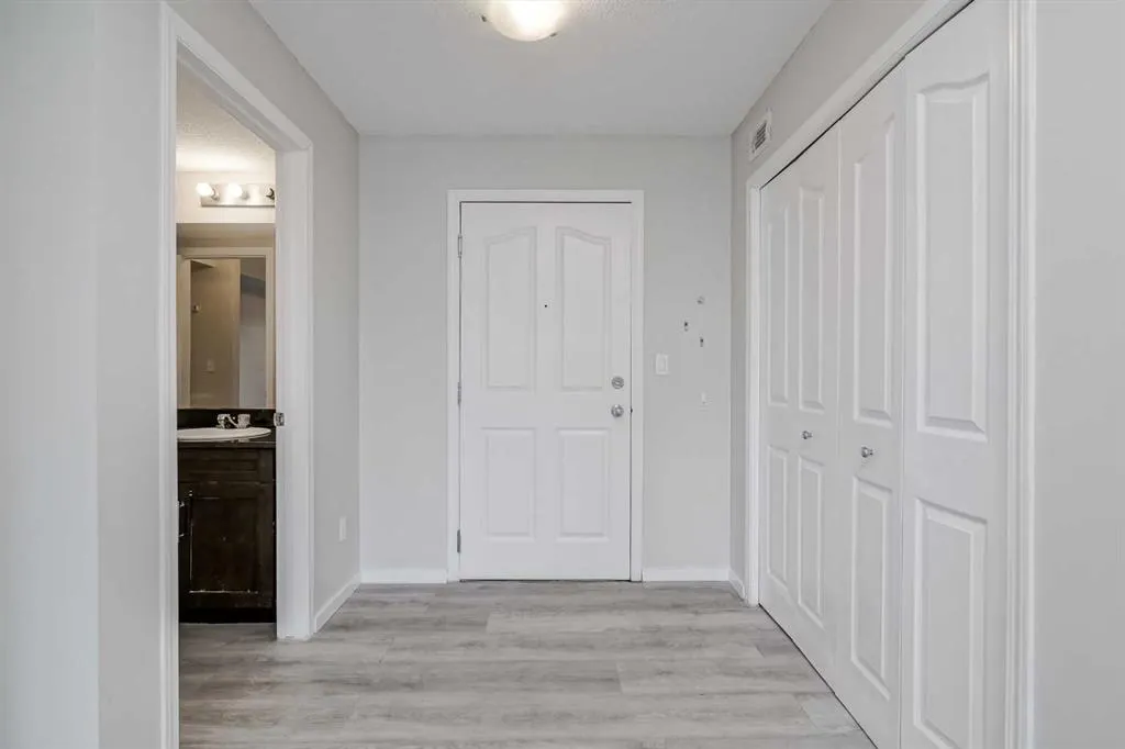 355 Taralake Way NE, #208
