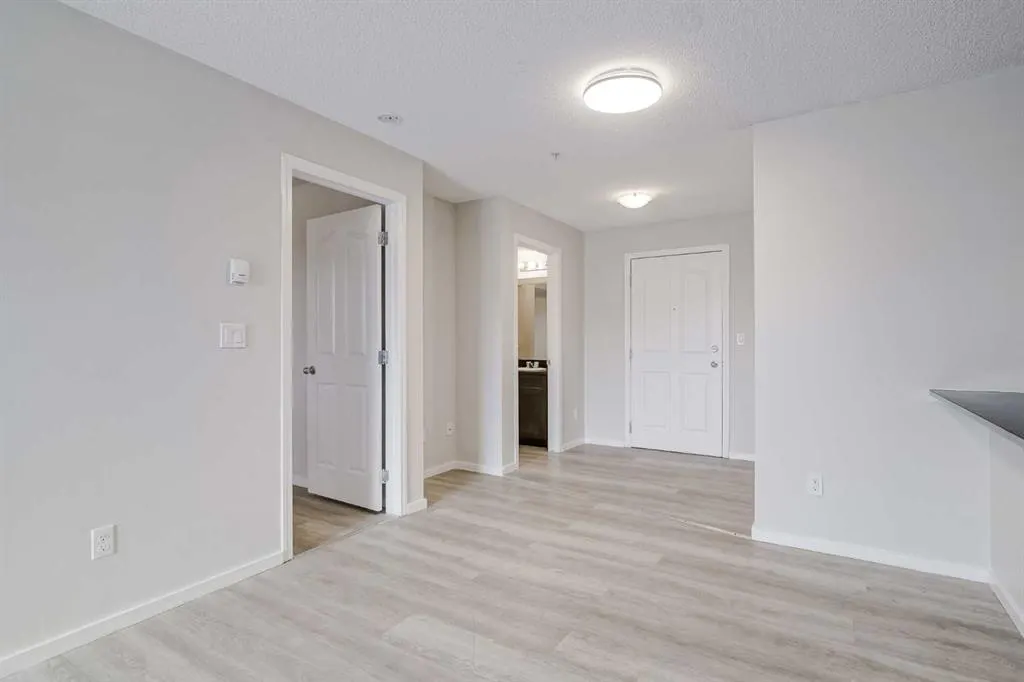 355 Taralake Way NE, #208