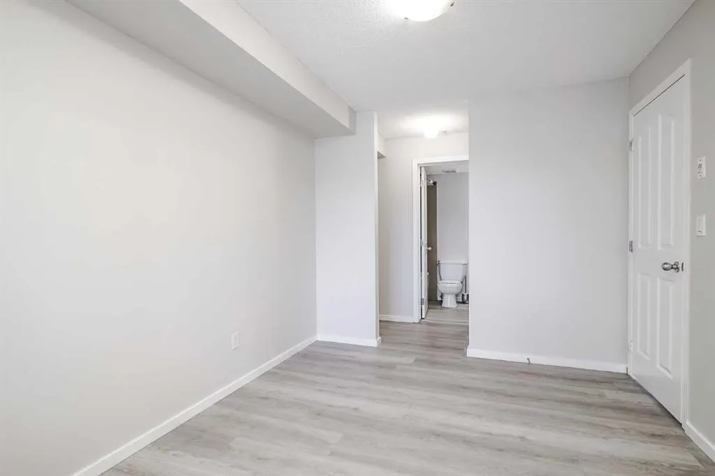 355 Taralake Way NE, #208