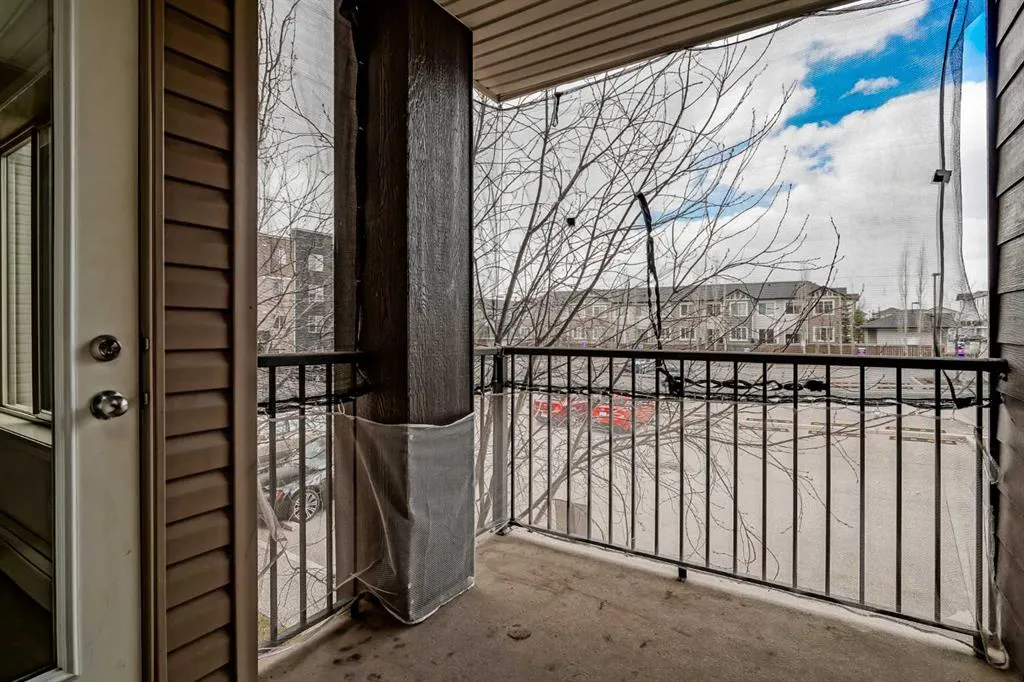 355 Taralake Way NE, #208