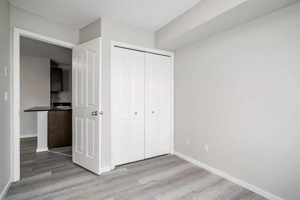 355 Taralake Way NE, #208