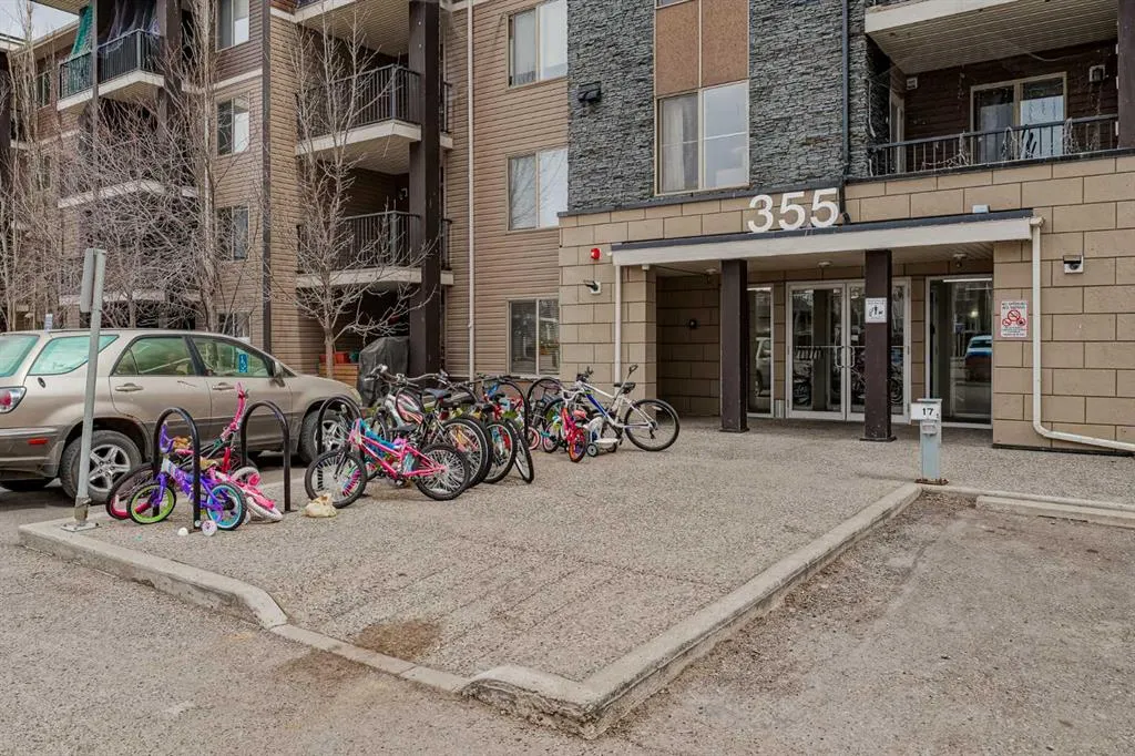 355 Taralake Way NE, #208