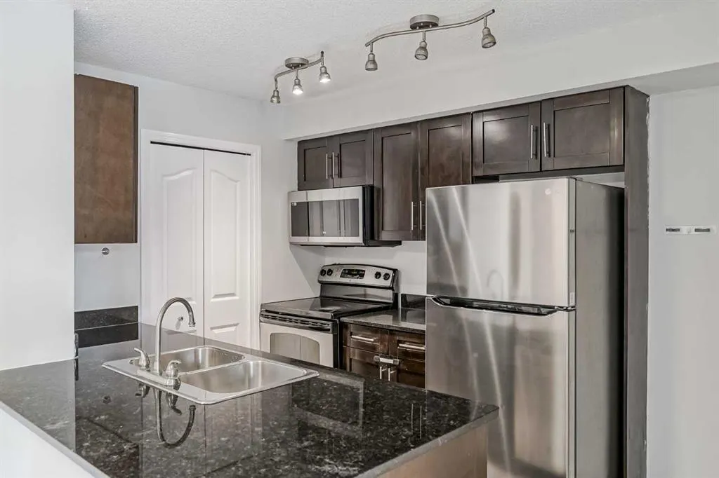 355 Taralake Way NE, #208