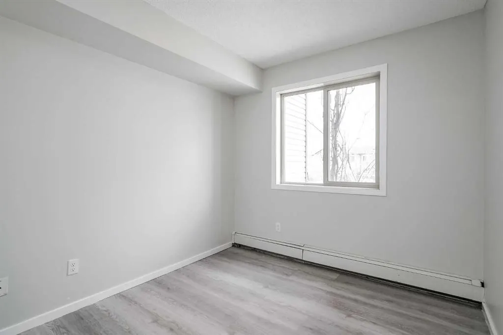 355 Taralake Way NE, #208