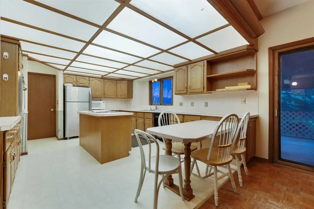 281141 TOWNSHIP ROAD 274