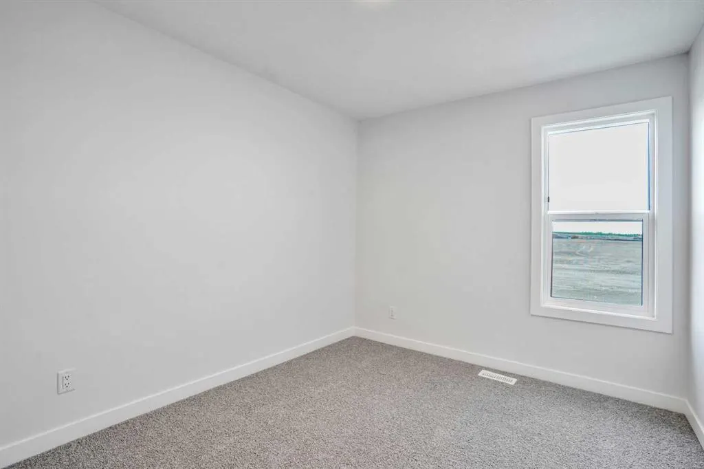 3483 chestermere Boulevard