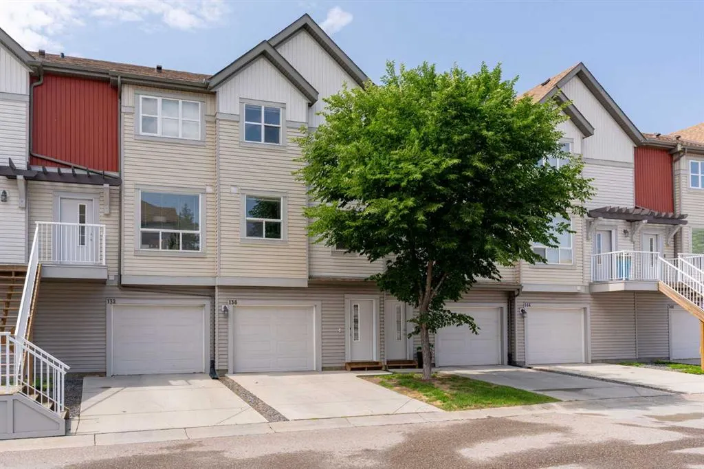 136 Copperstone Cove SE