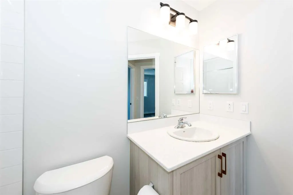 568 Legacy Circle SE