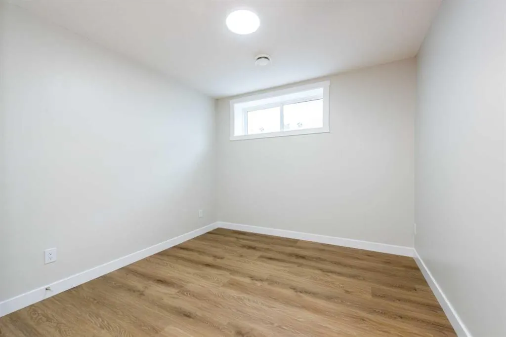 568 Legacy Circle SE