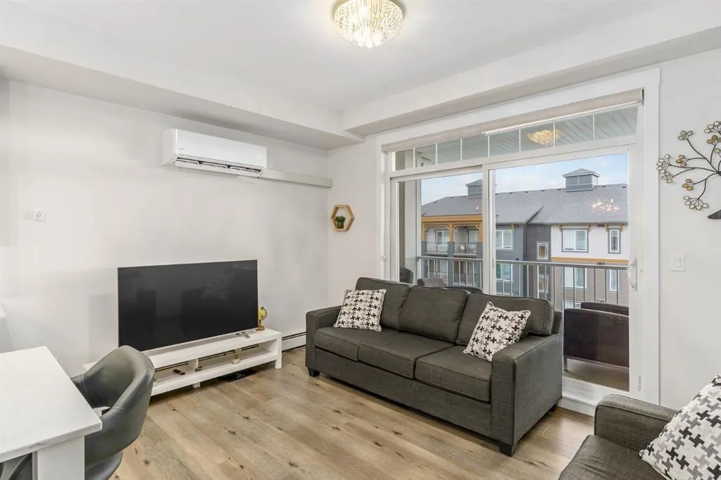 200 Auburn Meadows Common SE, #413