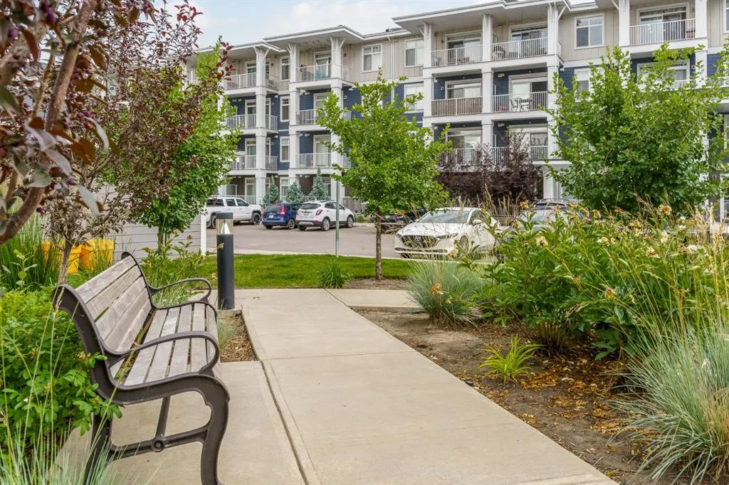 200 Auburn Meadows Common SE, #413