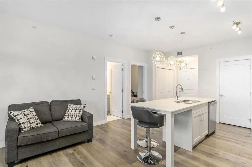 200 Auburn Meadows Common SE, #413