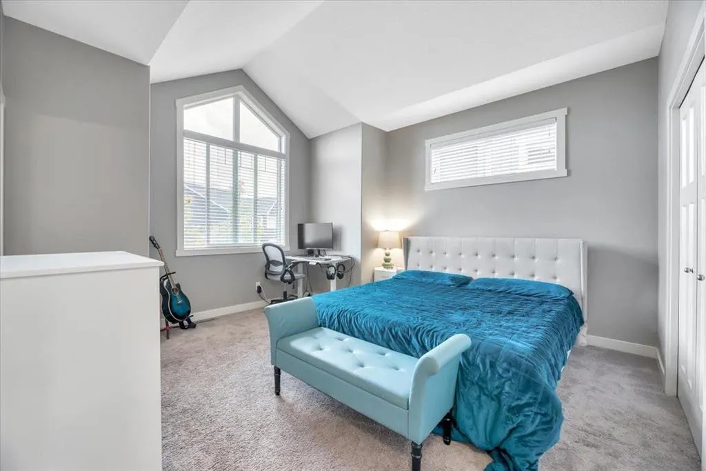 623 Evanston Manor NW