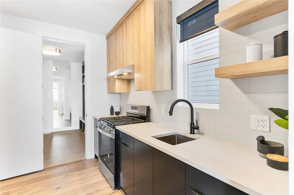105 South Shore View