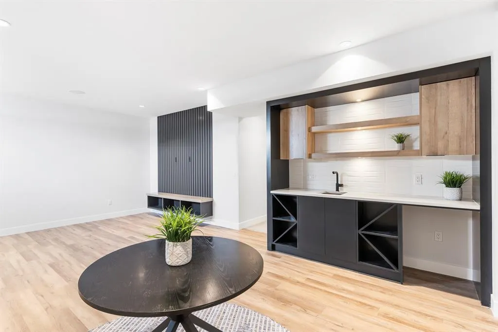 105 South Shore View