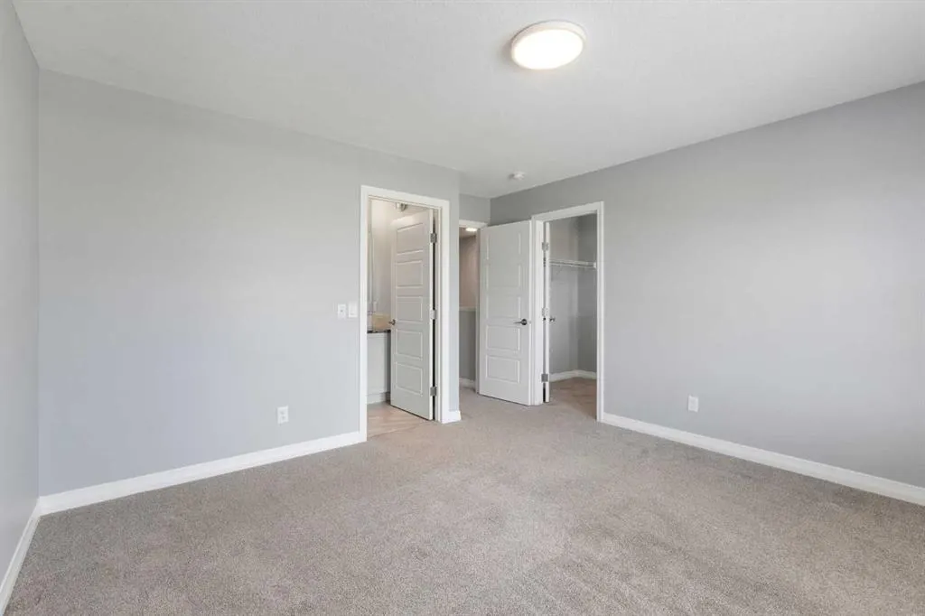 237 Masters Road SE
