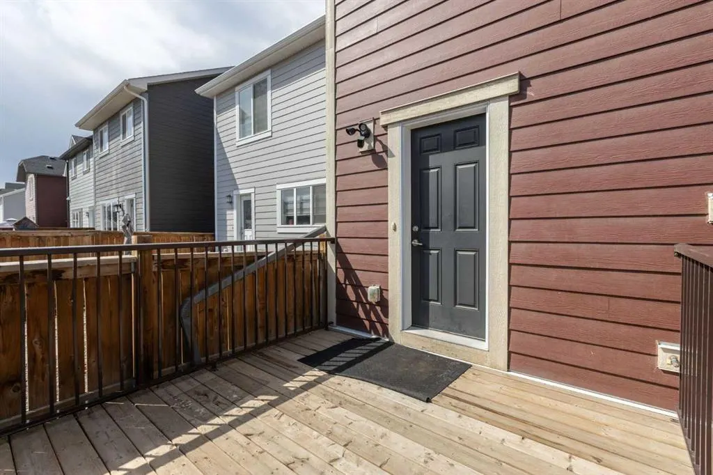 237 Masters Road SE