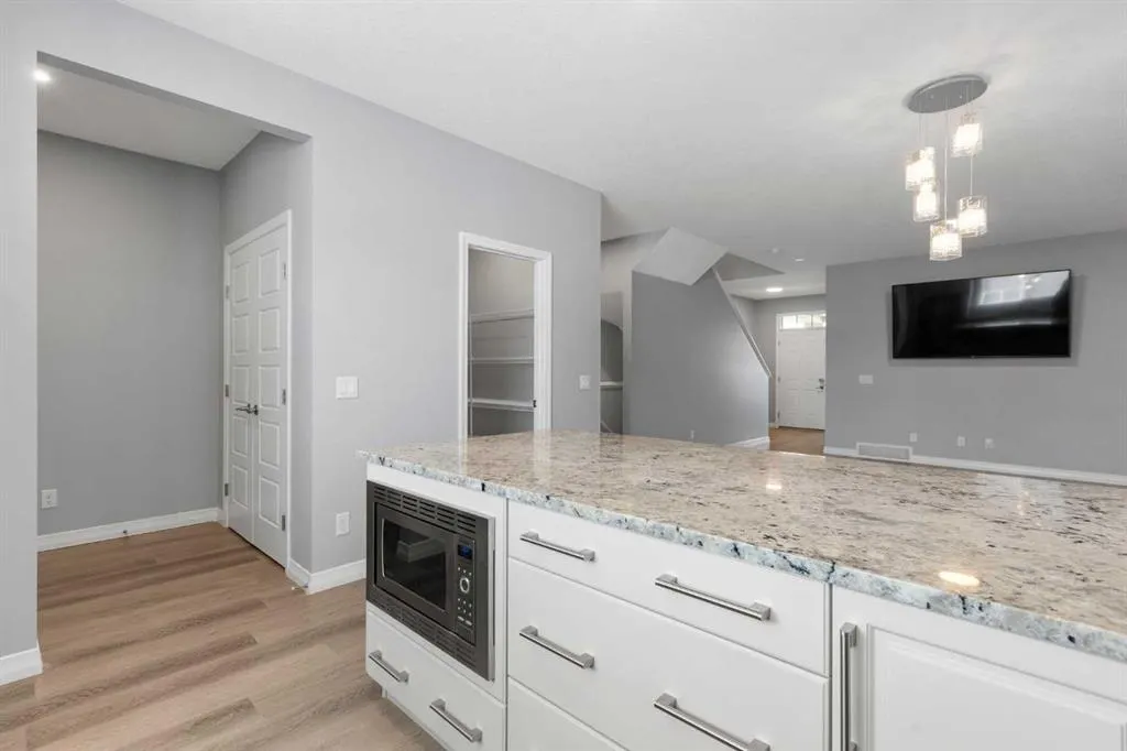 237 Masters Road SE