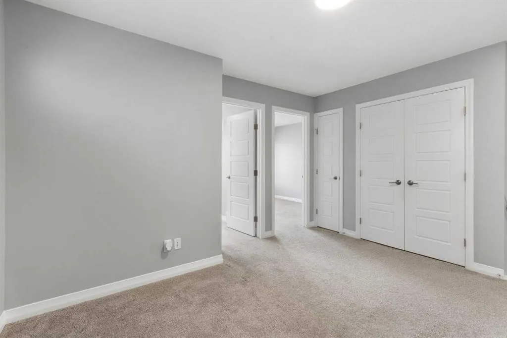 237 Masters Road SE