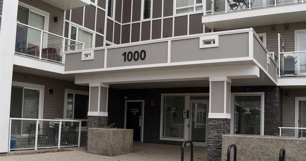 76 Cornerstone Passage NE, #1230