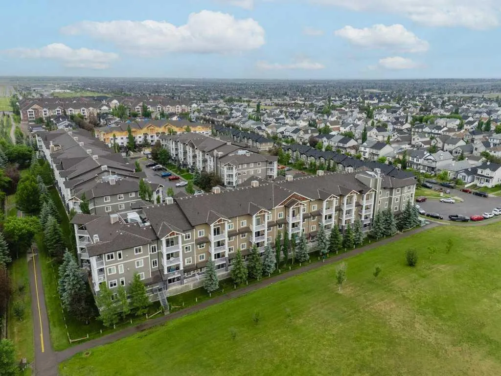 115 Prestwick Villas SE, #3305