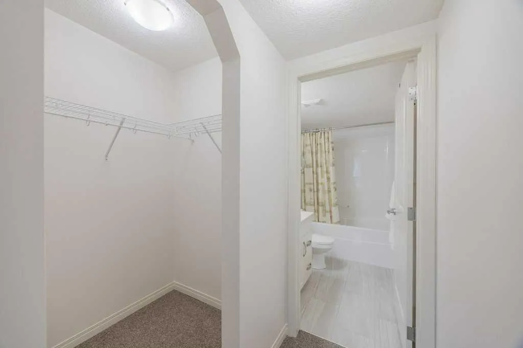 115 Prestwick Villas SE, #3305