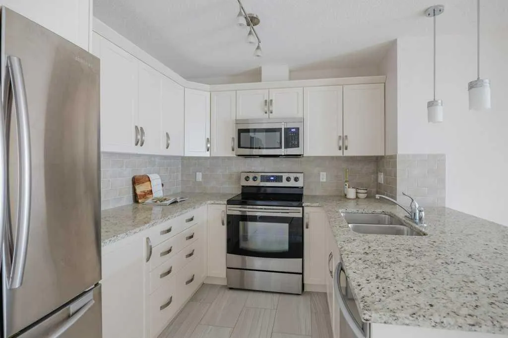 115 Prestwick Villas SE, #3305