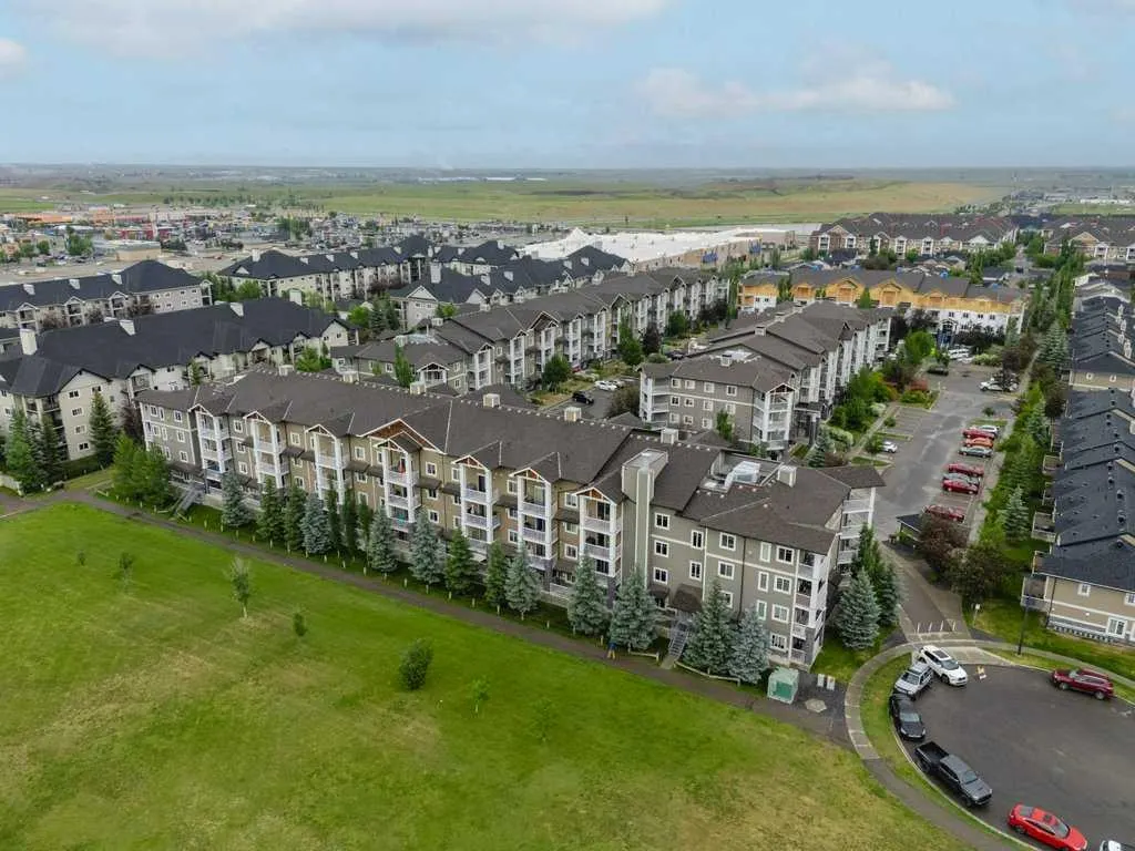 115 Prestwick Villas SE, #3305