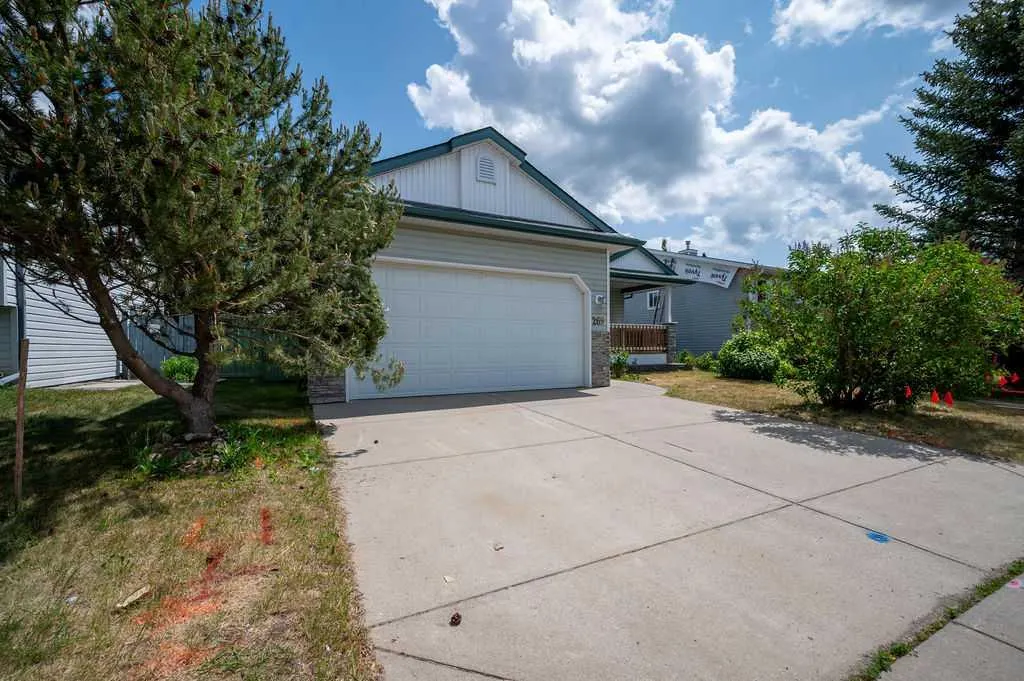 269 Strathford Crescent