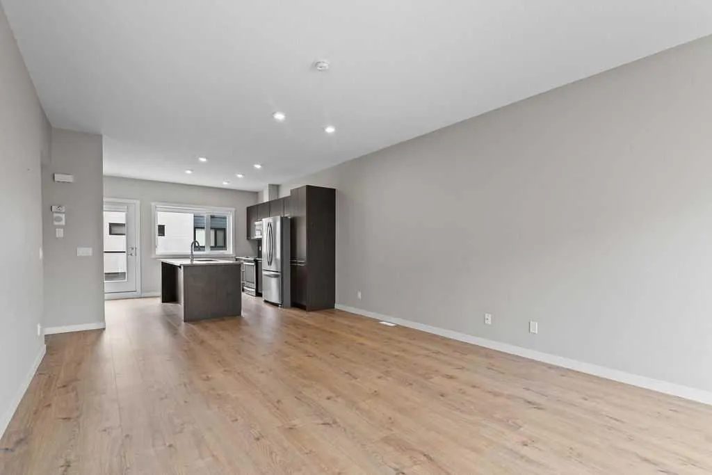 218 Sherwood Square NW, #603